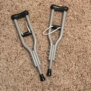 Build A Bear crutches